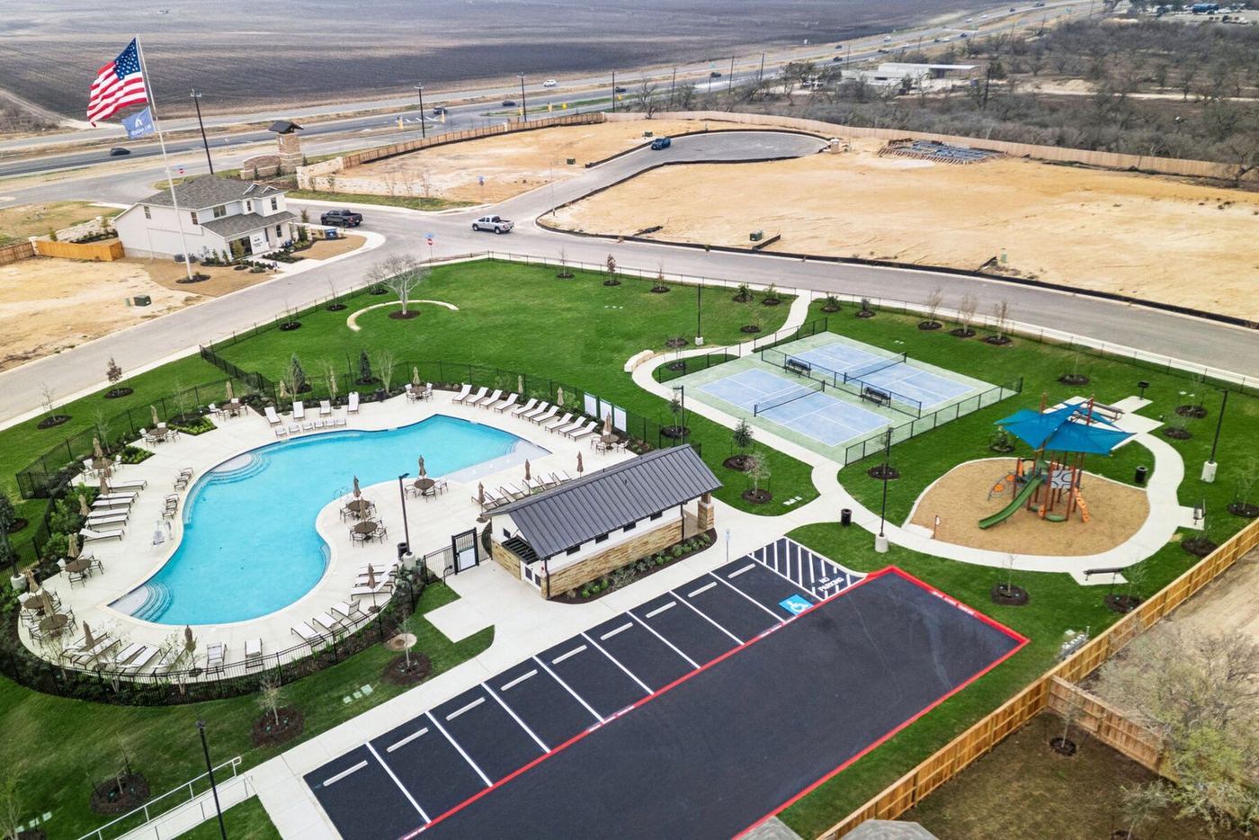 Mesquite Ridge — Amenities & Entry — San Antonio, TX